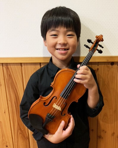 原由斉さんが第1位　第45回全日本ジュニアクラシック音楽コンクールヴァイオリン部門小学2年生の部