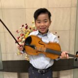 足立弦さんが第1位　第46回全日本ジュニアクラシック音楽コンクールヴァイオリン部門小学1年生の部