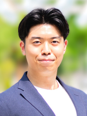 阿久津　輝