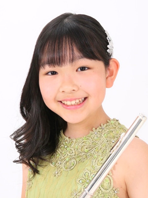 井上　詩織